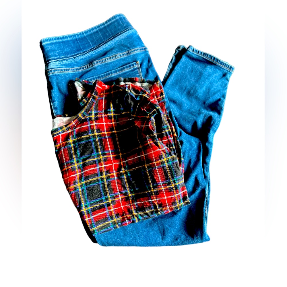 Maurices Lux Long sleeve plaid shirt w/ Old Navy Super Skinny jegging.